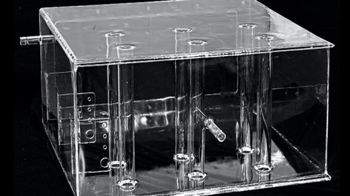 How to Choose a Reliable Custom Quartz Tank Manufacturer for Semiconductor Applications